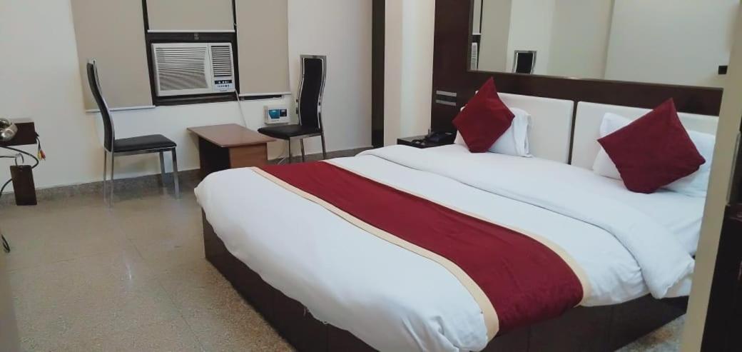Arsh Residency Hotel Lucknow Exterior photo